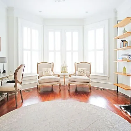 Historic 3 Bedroom On Chatham Square